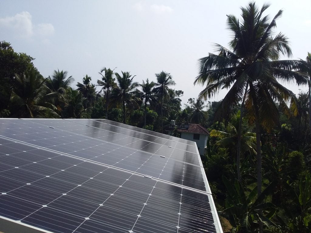 2 kW Solar Ongrid ower Plant at Kumblam